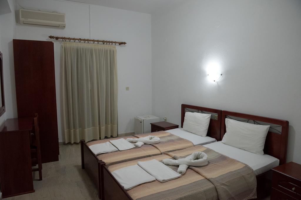 Hotel Glaros Амудья Екстер'єр фото