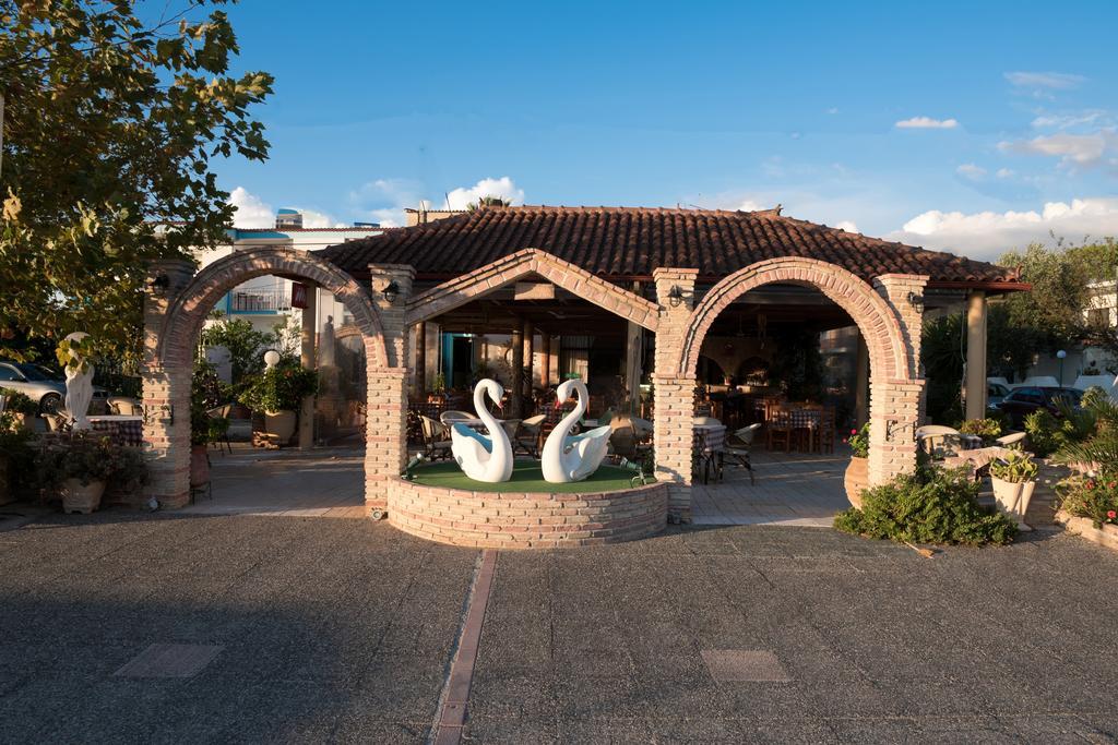 Hotel Glaros Амудья Екстер'єр фото